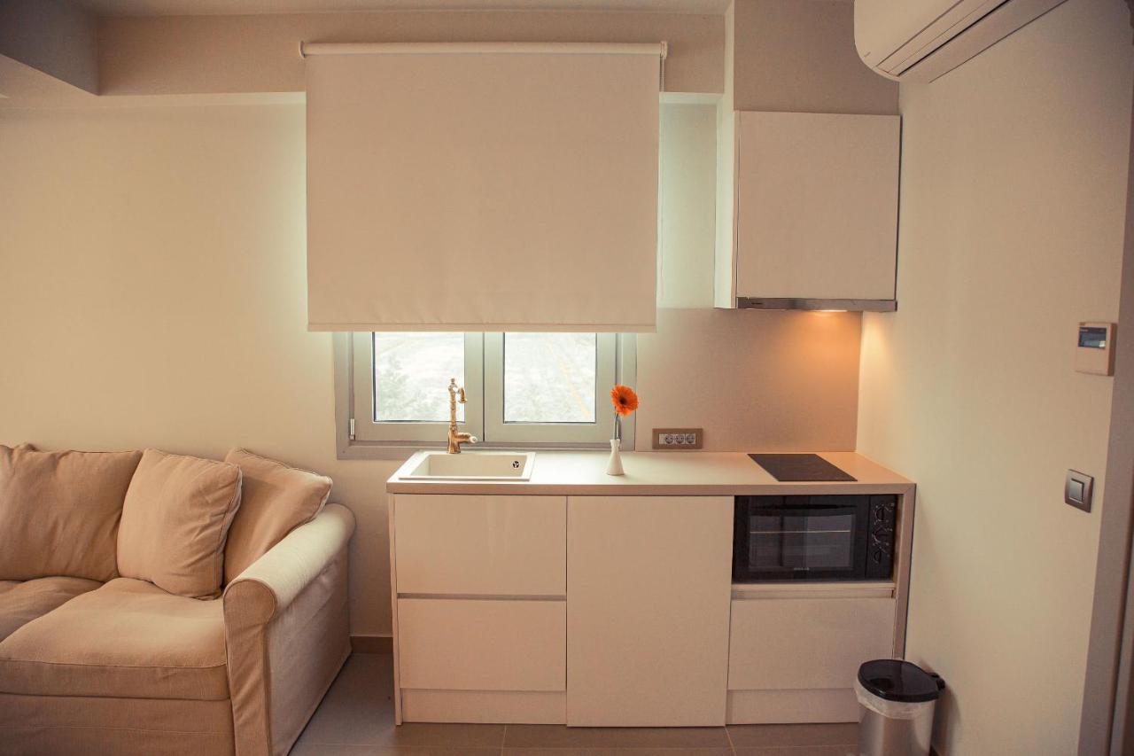 Io Luxury Pool & Hot Tub Suites Preveza Exterior foto