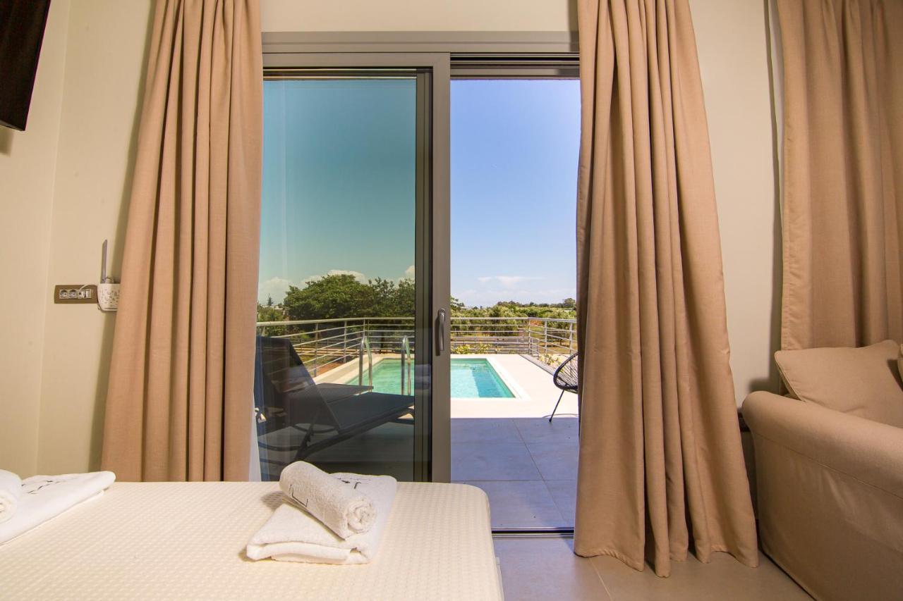Io Luxury Pool & Hot Tub Suites Preveza Exterior foto