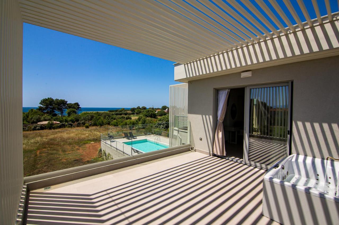 Io Luxury Pool & Hot Tub Suites Preveza Exterior foto
